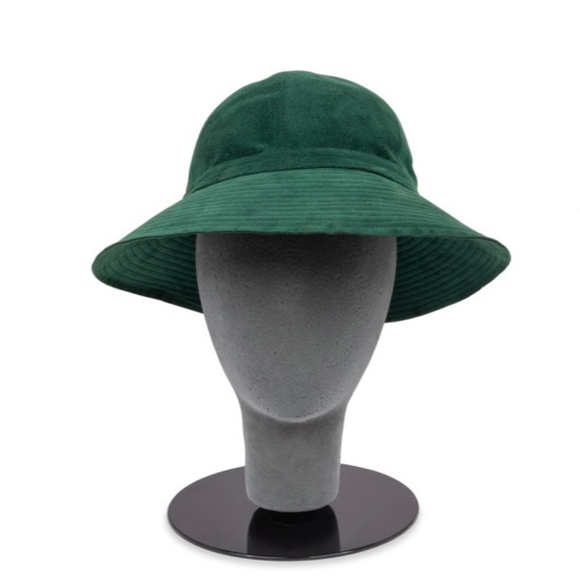 VINTAGE Authentic 1972 Halston Ultrasuede Bucket Hat - On Newsweek 1972! - Picture 1 of 4